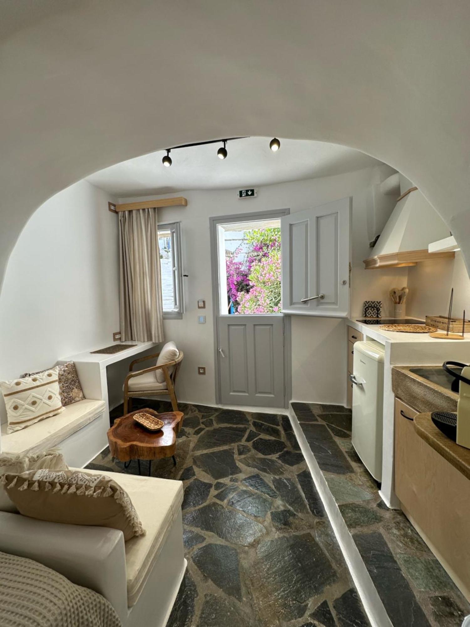 Mikri Kamara Suite Tripótamos Exterior foto